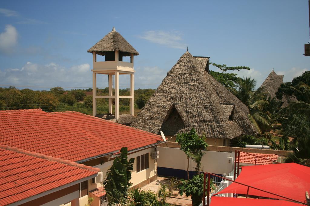 דיאני ביץ' The Bright Star Resort מראה חיצוני תמונה
