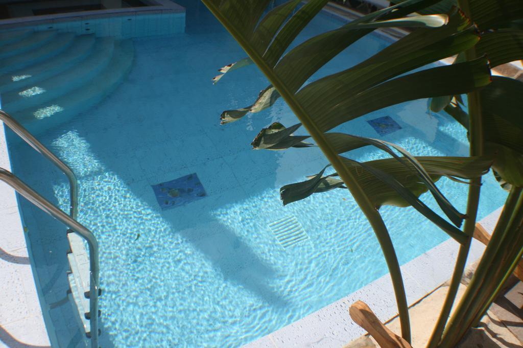 דיאני ביץ' The Bright Star Resort מראה חיצוני תמונה