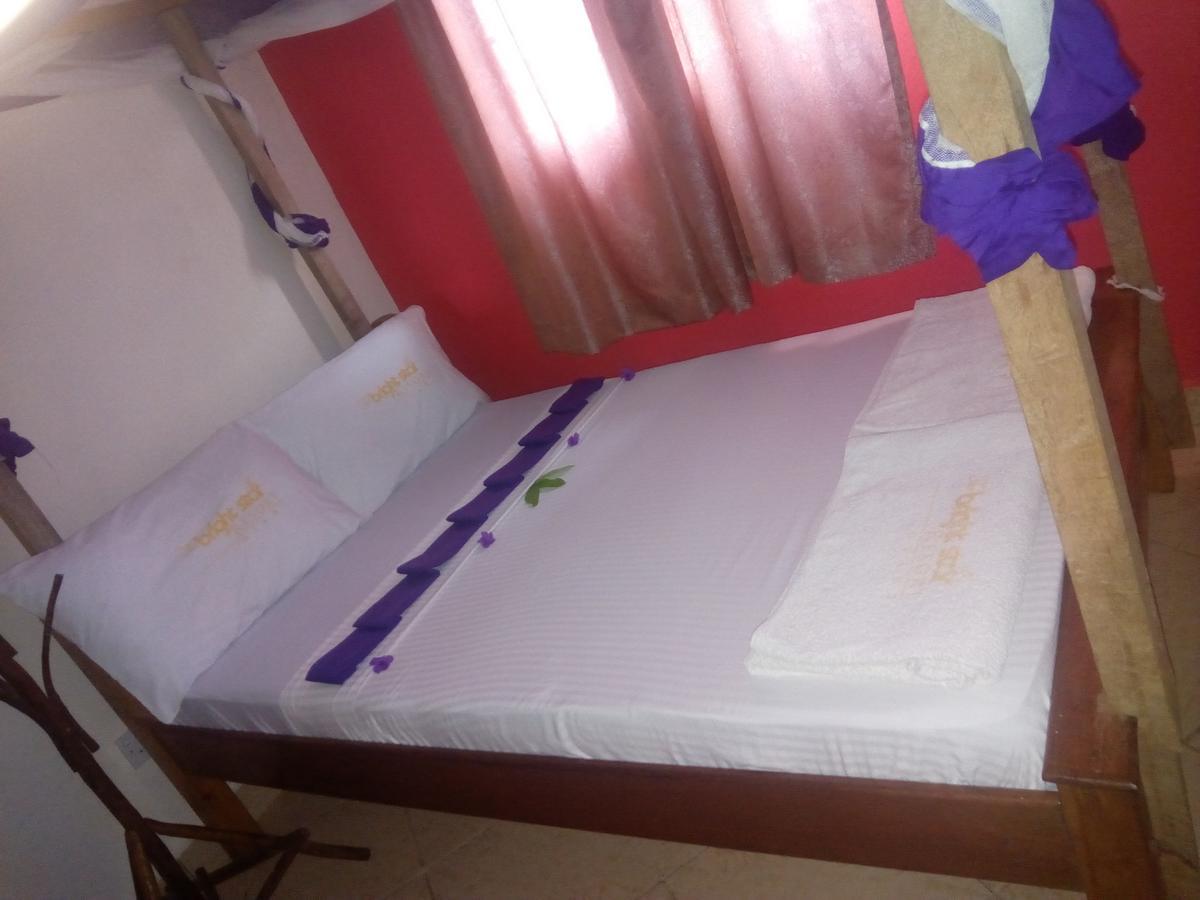 דיאני ביץ' The Bright Star Resort מראה חיצוני תמונה