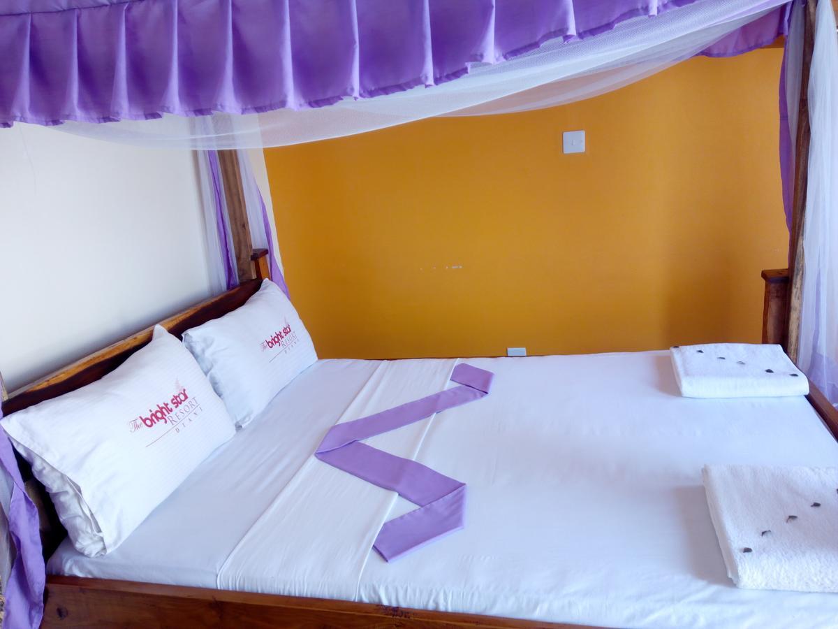 דיאני ביץ' The Bright Star Resort מראה חיצוני תמונה